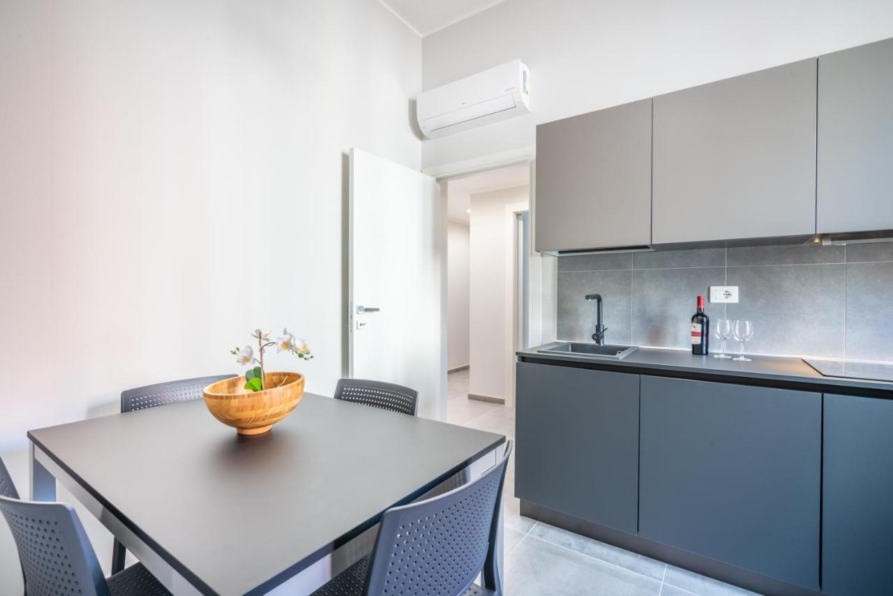 Apartmán Kuzu Apts - City Center - Wifi Ac Tv Cagliari Exteriér fotografie