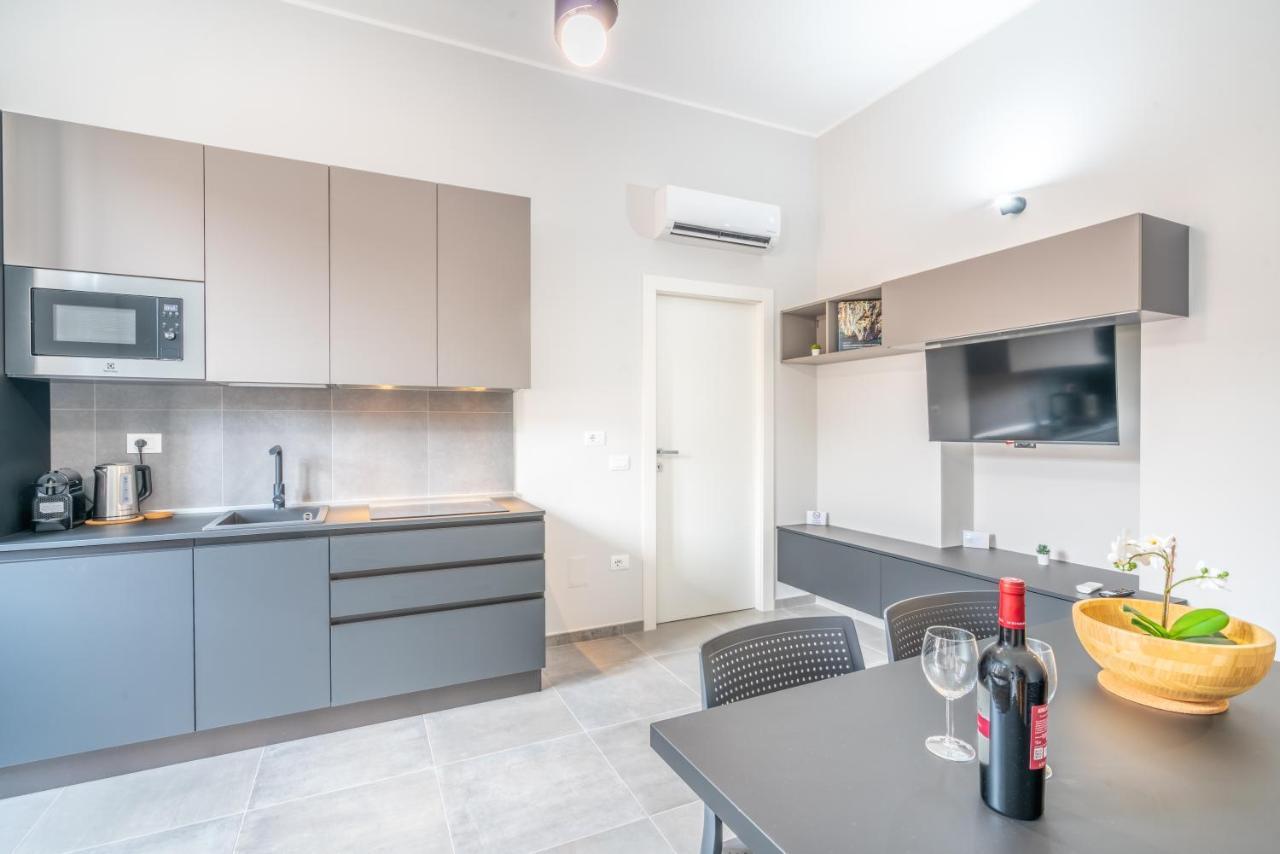 Apartmán Kuzu Apts - City Center - Wifi Ac Tv Cagliari Exteriér fotografie