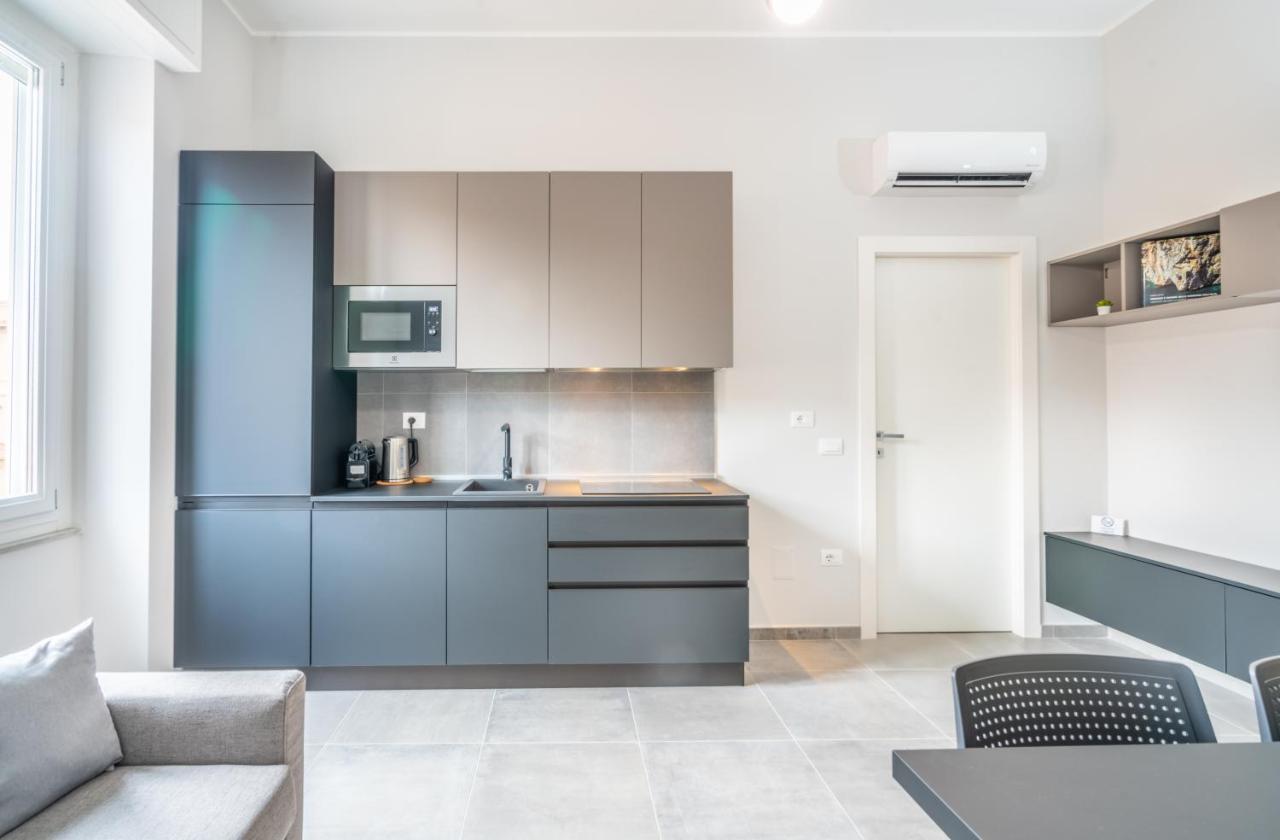 Apartmán Kuzu Apts - City Center - Wifi Ac Tv Cagliari Exteriér fotografie